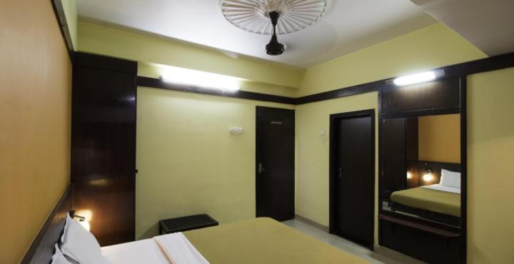 Hotel Golden Palace Pvt Ltd Bombaj Zewnętrze zdjęcie
