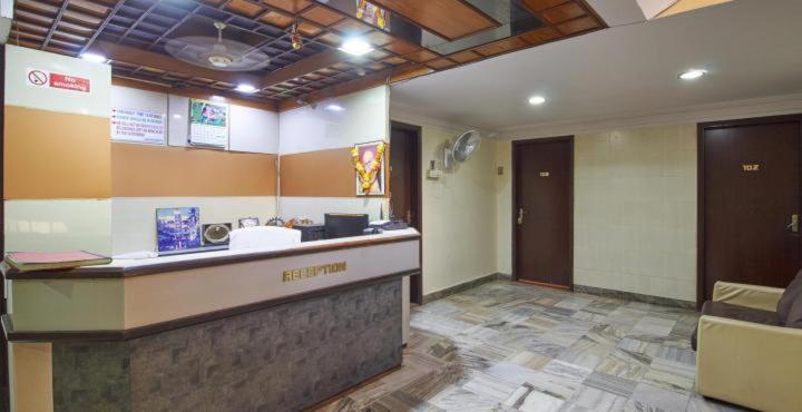 Hotel Golden Palace Pvt Ltd Bombaj Zewnętrze zdjęcie